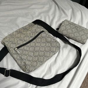 Thirty-one crossbody with matching wallet